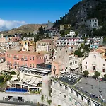 Metropole Ξενοδοχείο 5*