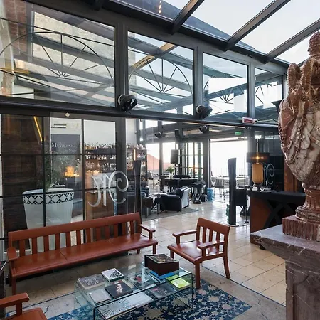 Hotel Metropole