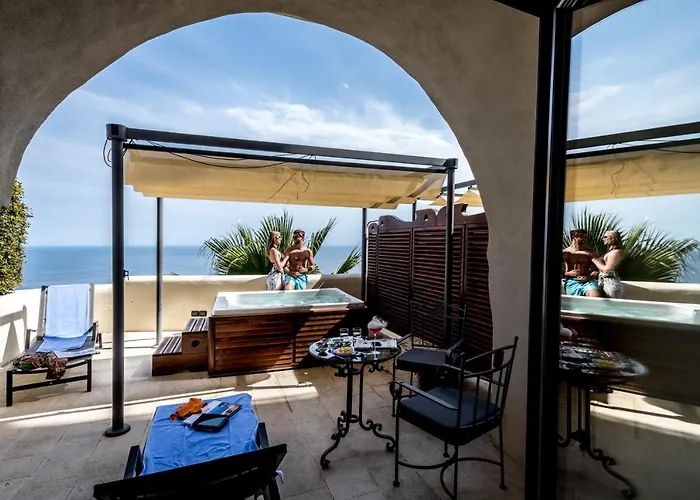 都市之家酒店 酒店 陶尔米纳