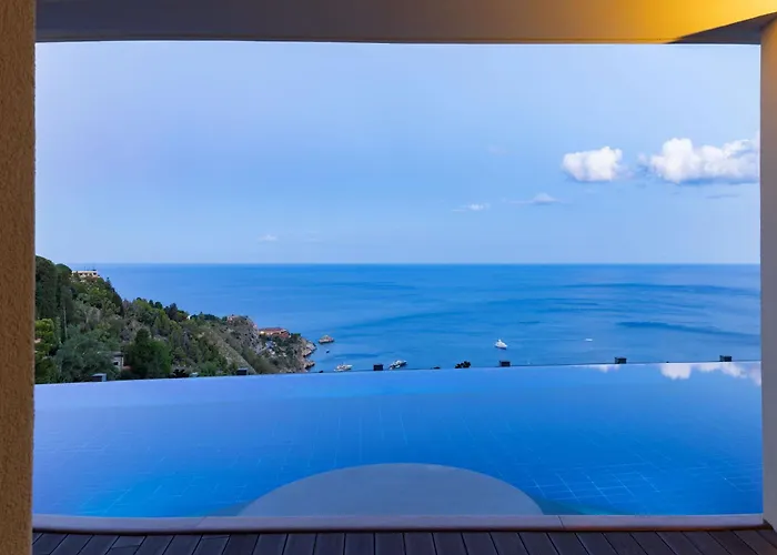 都市之家酒店 陶尔米纳